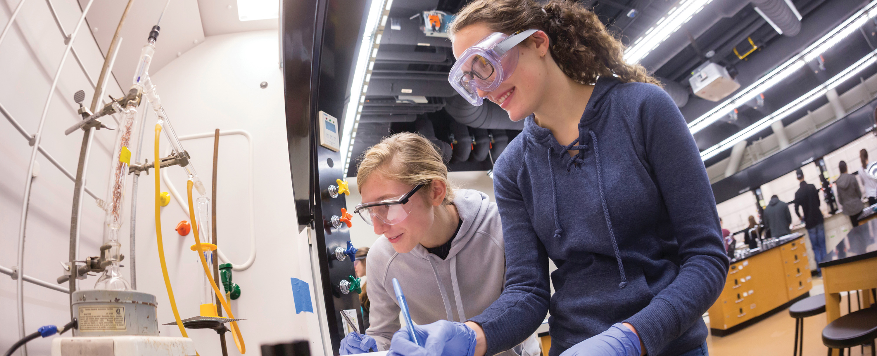 Male and female students with engineering senior project