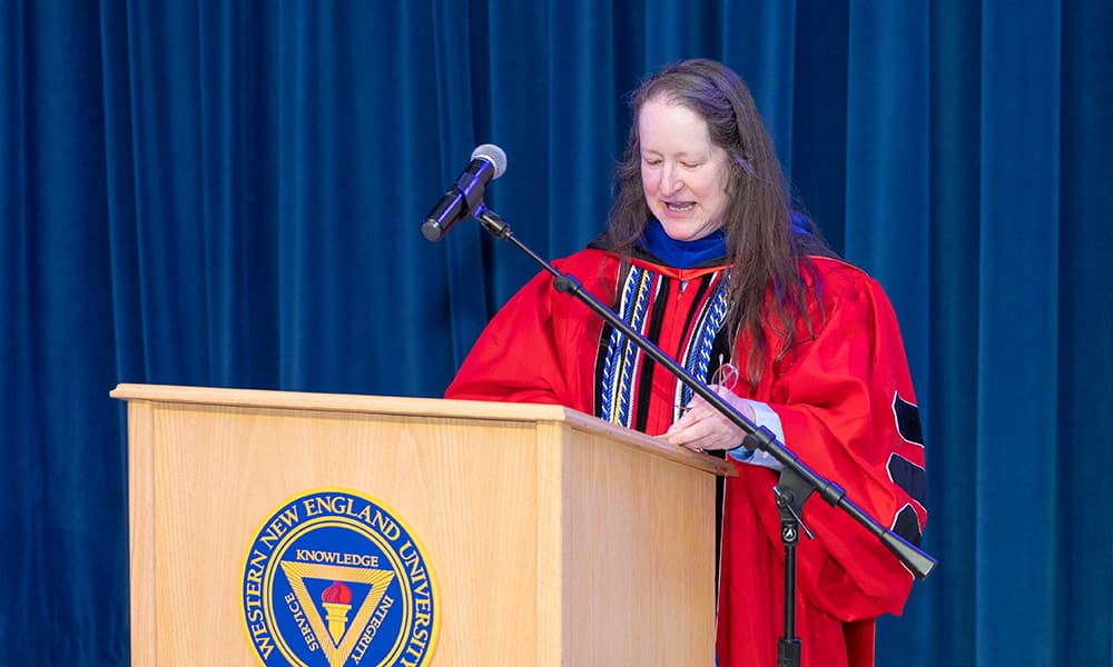  Dr. Elizabeth Elam addressing the new Omicron Delta Kappa inductees during the ceremony on April 19. 