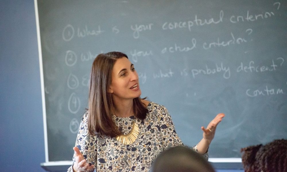 Professor Jessica Carlson Recognized for Leadership in Psi Chi