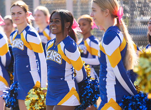 Cheerleading at Homecoming