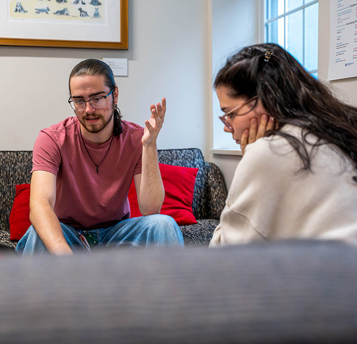 Students working together in the writing center